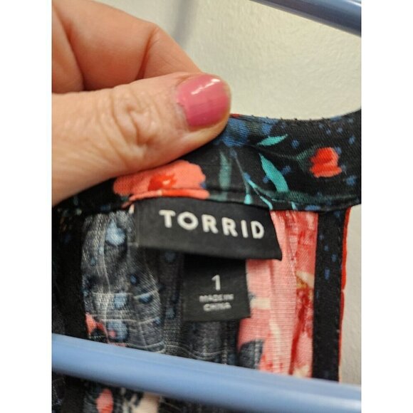 Torrid Womens Goddess Tank Top Sz 1X Black Floral Textured Stretch Halter Tunic - Picture 3 of 8